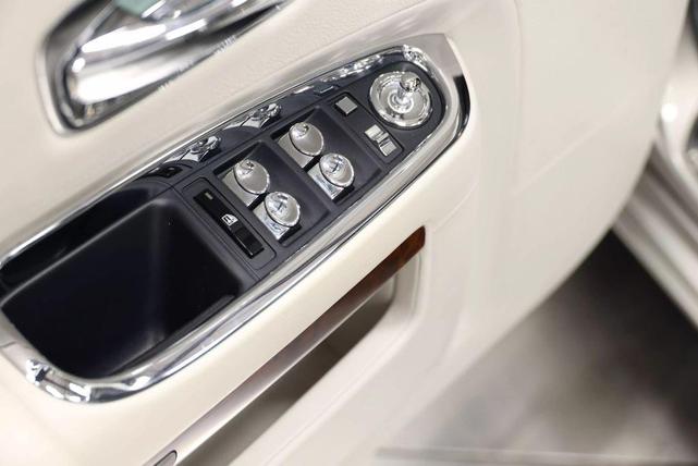 Photo of 2012 Silver Rolls-Royce Ghost