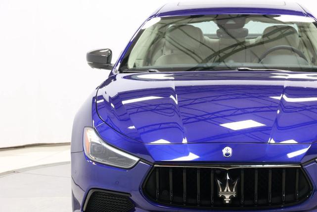 Photo of 2022 Blu Emozione Metallic Maserati Ghibli