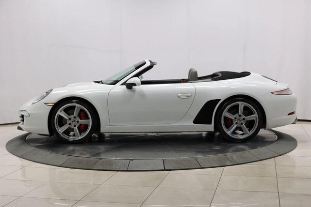 Photo of 2013 White Porsche 911