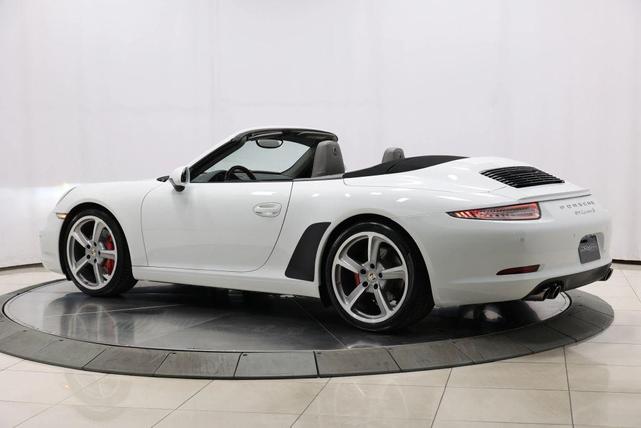 Photo of 2013 White Porsche 911