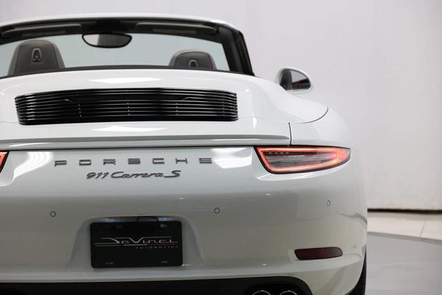 Photo of 2013 White Porsche 911