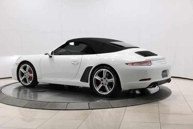 Photo of 2013 White Porsche 911