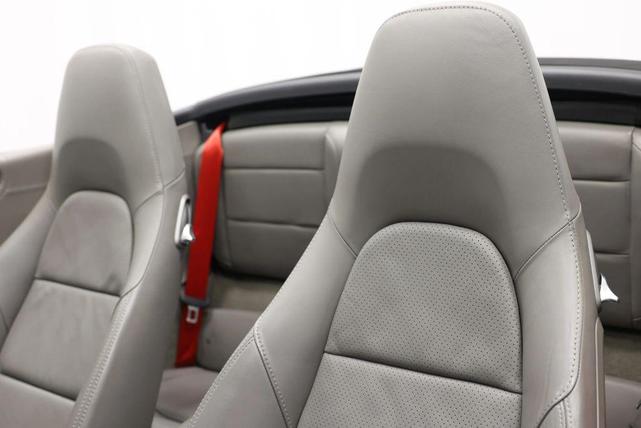 Photo of 2013 White Porsche 911