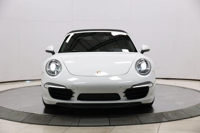 Photo of 2013 White Porsche 911