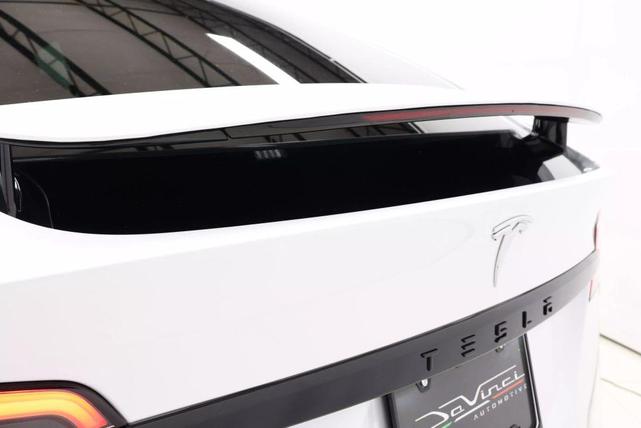 Photo of 2022 Pearl White Multi-Coat Tesla Model X