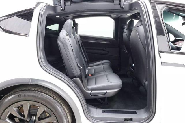 Photo of 2022 Pearl White Multi-Coat Tesla Model X