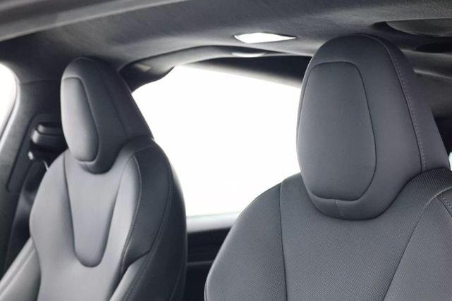 Photo of 2022 Pearl White Multi-Coat Tesla Model X