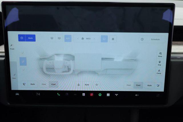 Photo of 2022 Pearl White Multi-Coat Tesla Model X