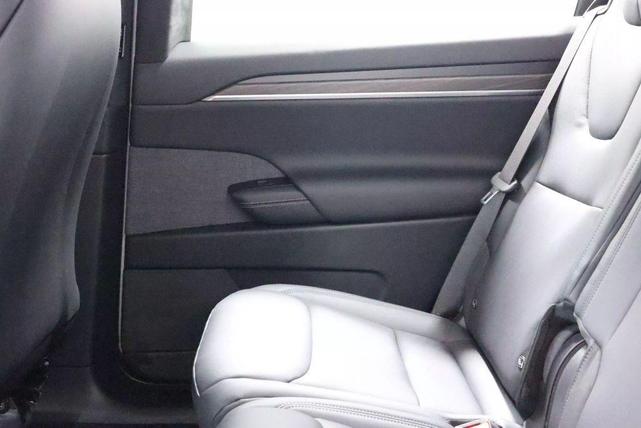 Photo of 2022 Pearl White Multi-Coat Tesla Model X
