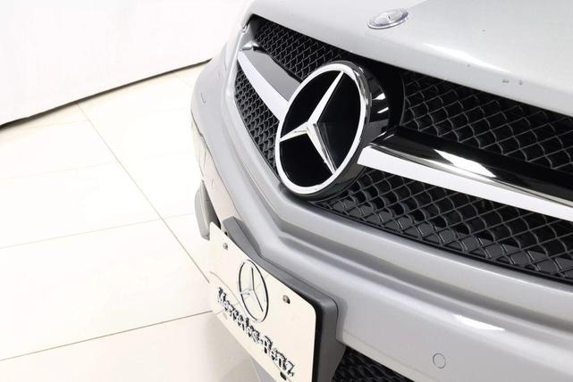 Photo of 2011 Steel Gray Metallic Mercedes-Benz SL-Class