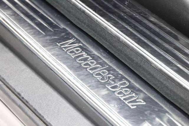 Photo of 2011 Steel Gray Metallic Mercedes-Benz SL-Class