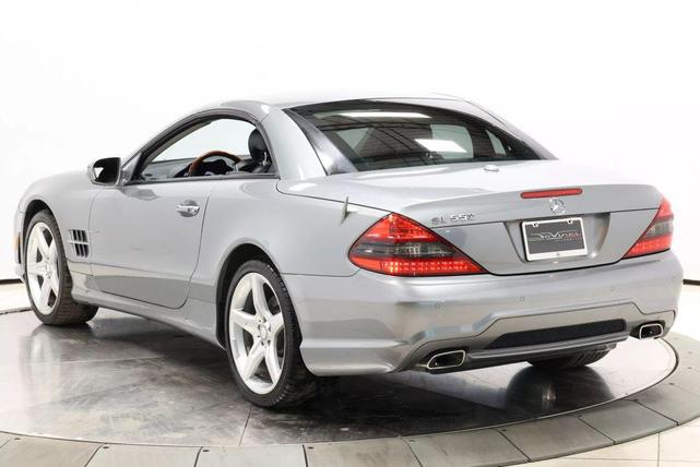 Photo of 2011 Steel Gray Metallic Mercedes-Benz SL-Class
