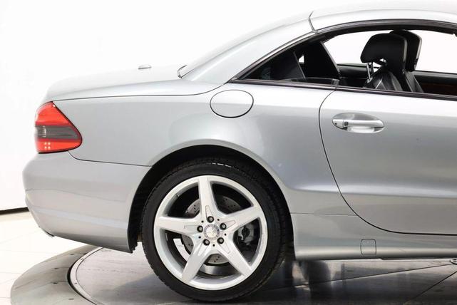 Photo of 2011 Steel Gray Metallic Mercedes-Benz SL-Class