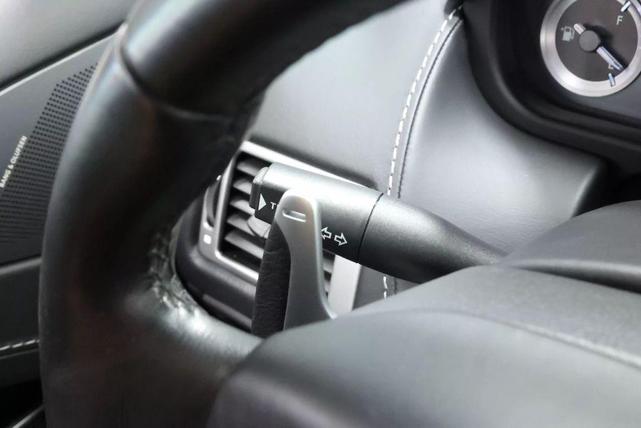 Photo of 2011 Silver Aston Martin Rapide