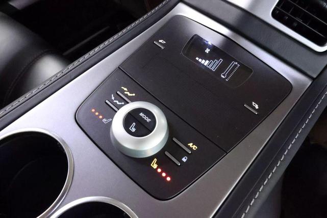 Photo of 2011 Silver Aston Martin Rapide