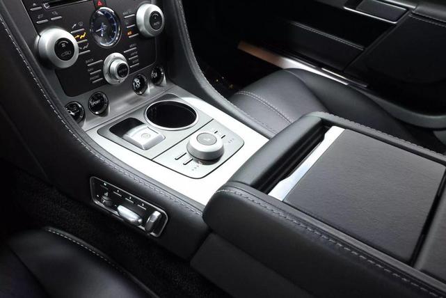 Photo of 2011 Silver Aston Martin Rapide