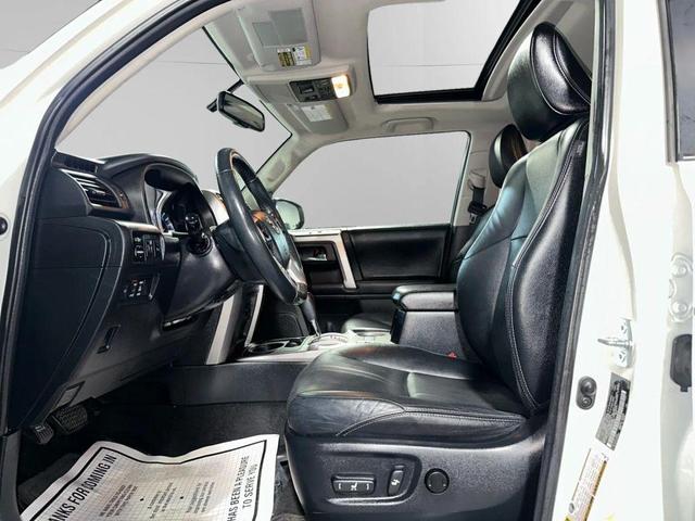 Photo of 2016 White Toyota 4Runner