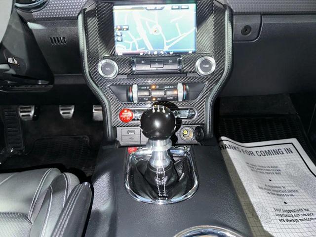 Photo of 2015 Black Ford Mustang