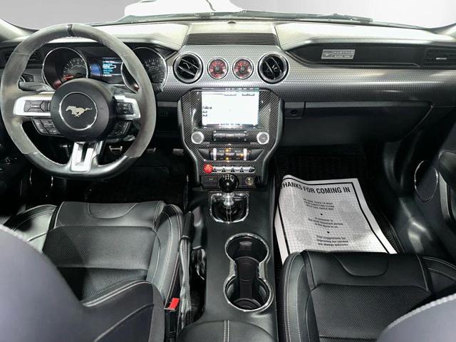 Photo of 2015 Black Ford Mustang