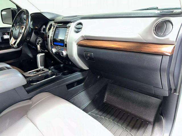Photo of 2018 Silver Toyota Tundra