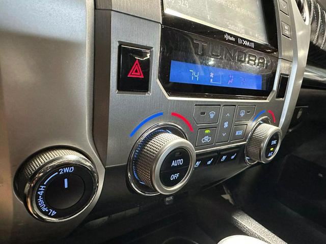 Photo of 2014 Magnetic Grey Metallic Toyota Tundra