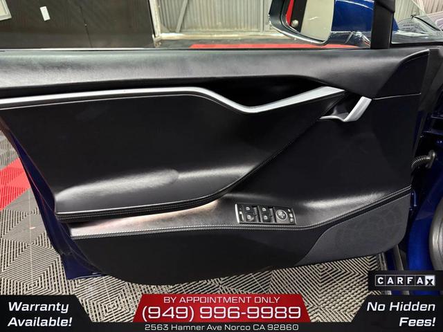 Photo of 2018 Deep Blue Metallic Tesla Model S