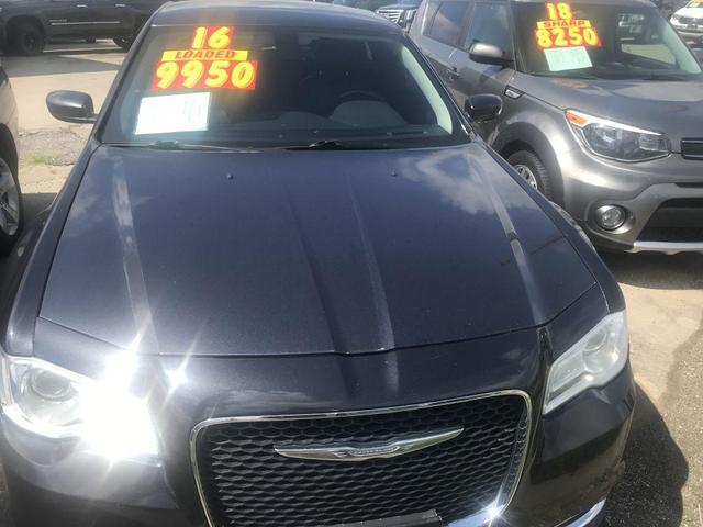 2016 Chrysler 300