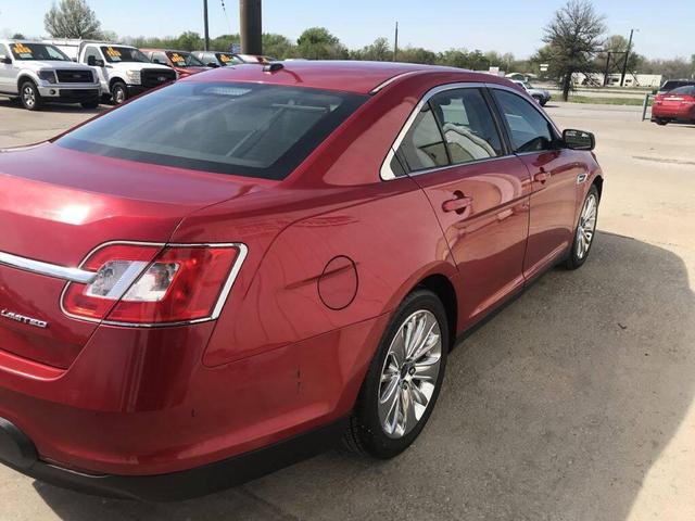Photo of 2011  Ford Taurus