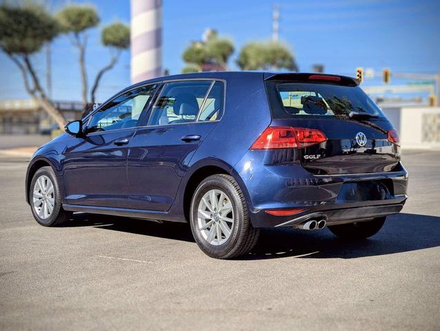Photo of 2015 BLUE Volkswagen Golf