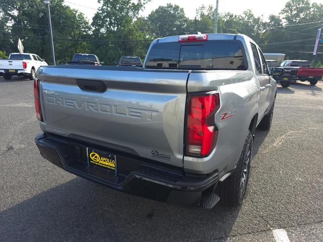 Photo of 2023 Sterling Gray Metallic Chevrolet Colorado