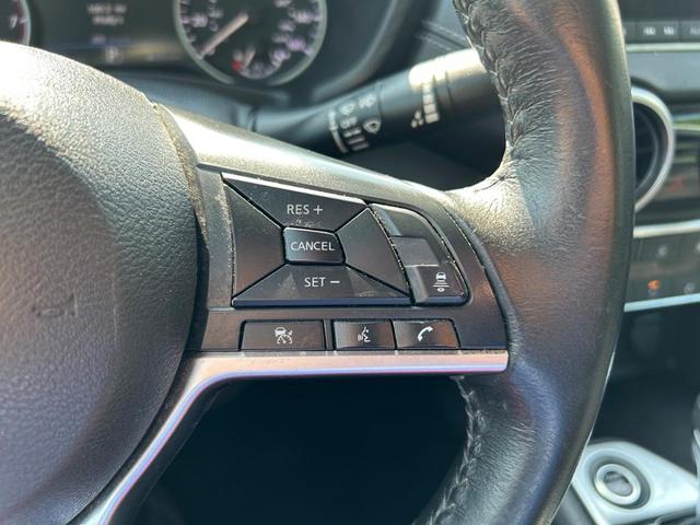 Photo of 2023 Cloud White Nissan Sentra