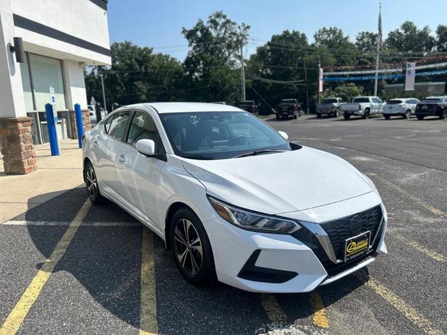 Photo of 2023 Cloud White Nissan Sentra