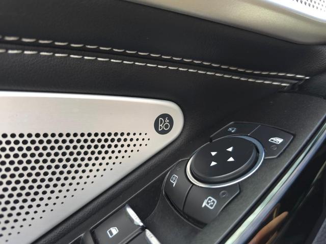 Photo of 2022 Agate Black Metallic Ford Explorer