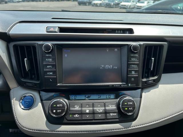 Photo of 2017 Silver Sky Metallic Toyota RAV4 Hybrid