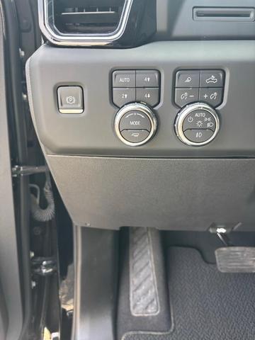 Photo of 2024 Onyx Black GMC Sierra 1500