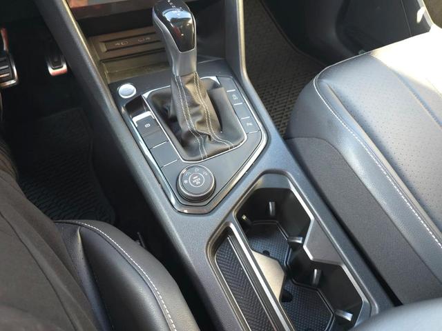 Photo of 2022 Platinum Gray Metallic Volkswagen Tiguan
