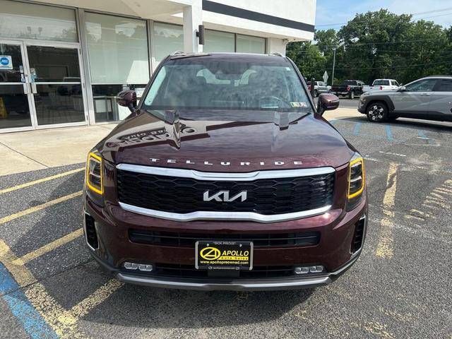 Photo of 2022 Sangria Red Kia Telluride