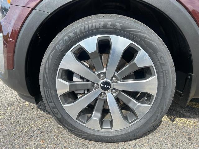 Photo of 2022 Sangria Red Kia Telluride