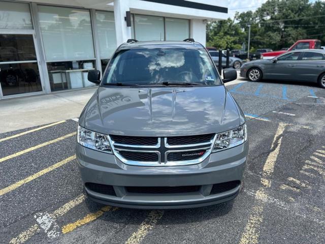 Photo of 2019 Destroyer Gray Clearcoat Dodge Journey
