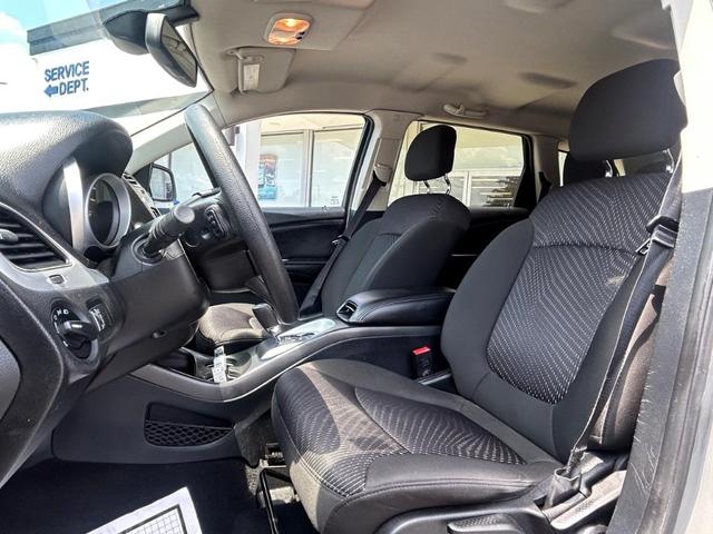 Photo of 2019 Destroyer Gray Clearcoat Dodge Journey