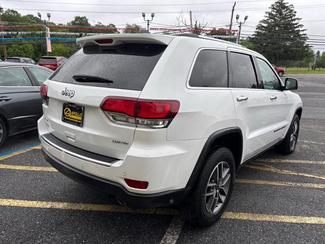 Photo of 2022 Bright White Clearcoat Jeep Grand Cherokee WK