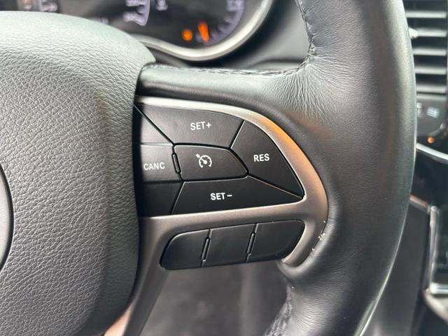 Photo of 2022 Bright White Clearcoat Jeep Grand Cherokee WK