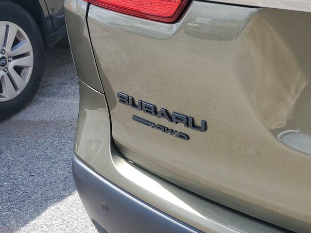 Photo of 2022 Green Metallic Subaru Ascent