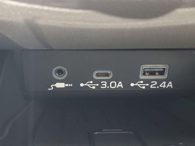 Photo of 2025 Crystal Black Subaru Outback