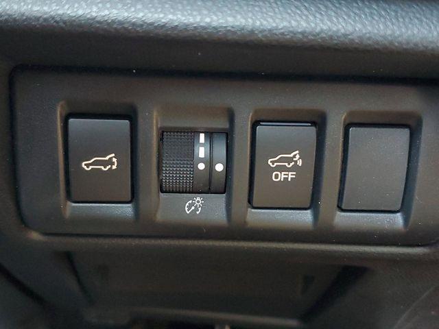Photo of 2023 Crystal White Pearl Subaru Outback
