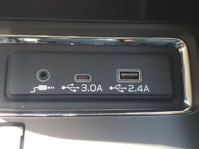 Photo of 2025 Ice Silver Subaru Ascent