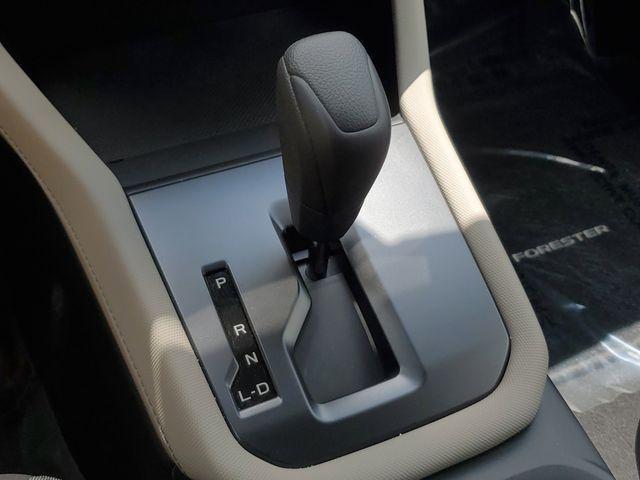 Photo of 2025 Crystal White Subaru Forester