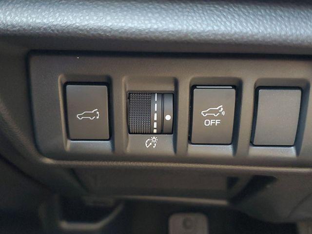 Photo of 2022 Crystal White Pearl Subaru Outback