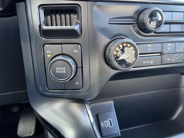 Photo of 2025 Gray Metallic Ford F-150