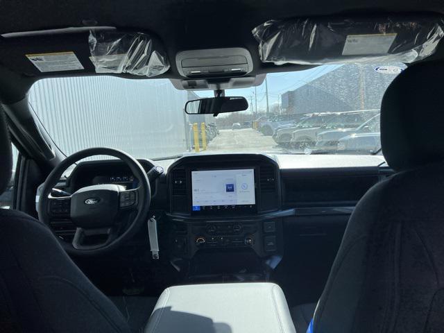 Photo of 2025 Gray Metallic Ford F-150